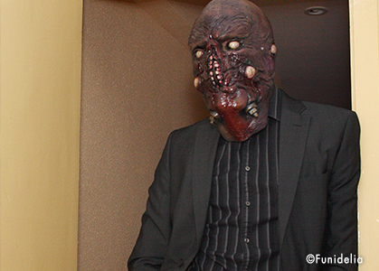 maschere halloween che coprono il volto